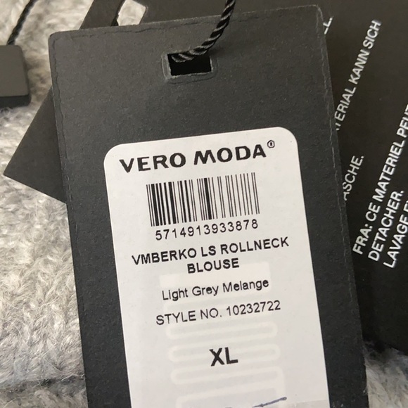 Vero Moda
VMBERKO ROLLNECK Light Grey Melange Sweater - Picture 4 of 13